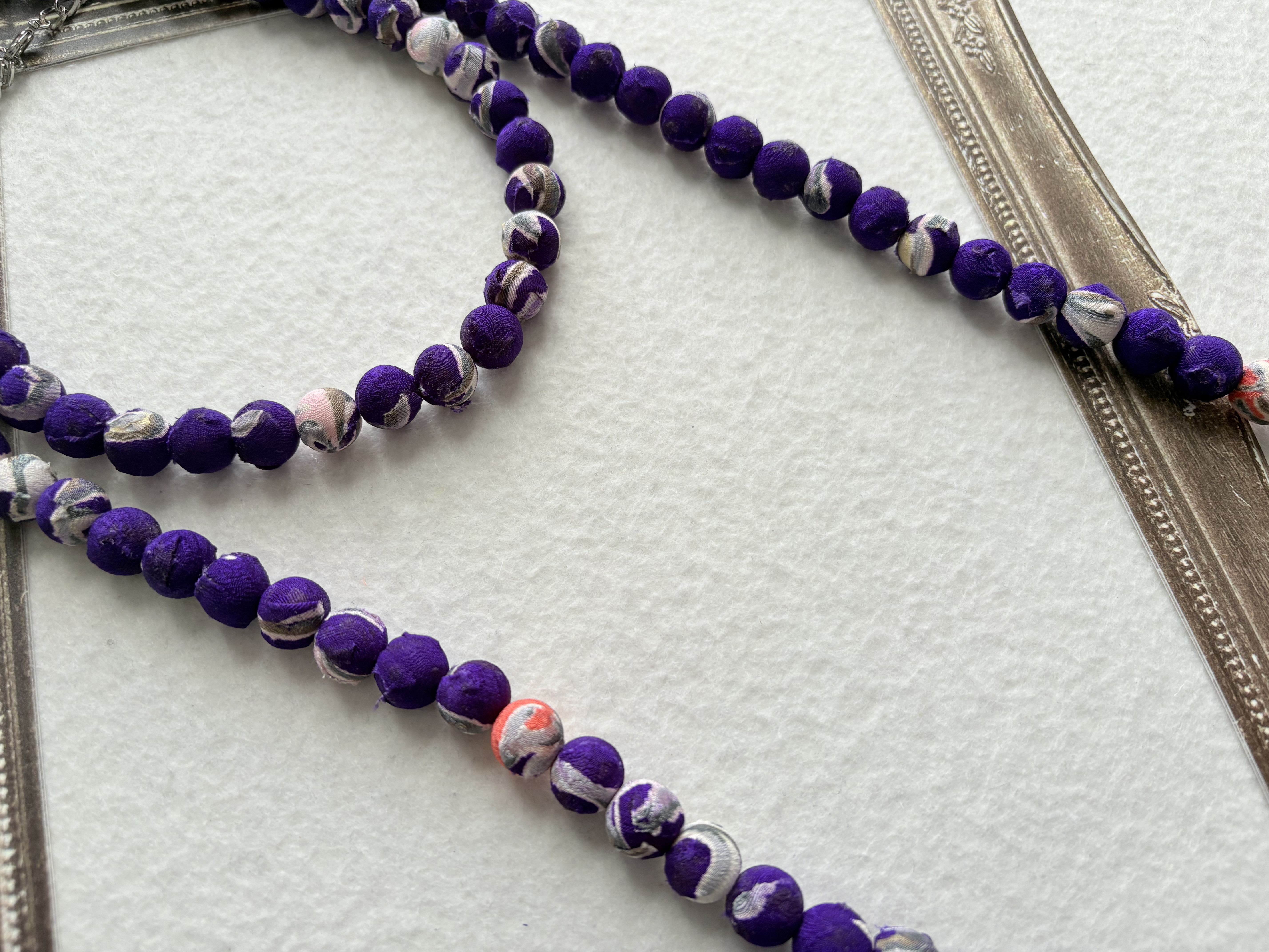 ロイヤルパープルの着物を使ったロングネックレス