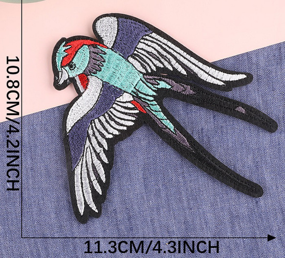 燕 ツバメ 鳥 1枚 108mmX113mm 鳥ワッペン 動物トリ アップリケ パッチ 刺繍 アイロン接着 1枚目の画像