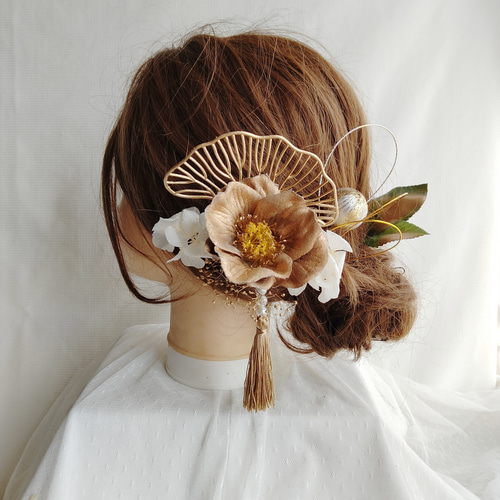 ブロンズゴールドの椿の和装髪飾り 卒業式髪飾り 成人式髪飾り 結婚式