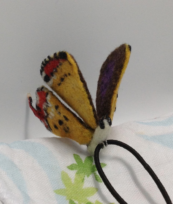 蝴蝶、紅邊黃小灰蝶-裝飾-羊毛氈 第4張的照片