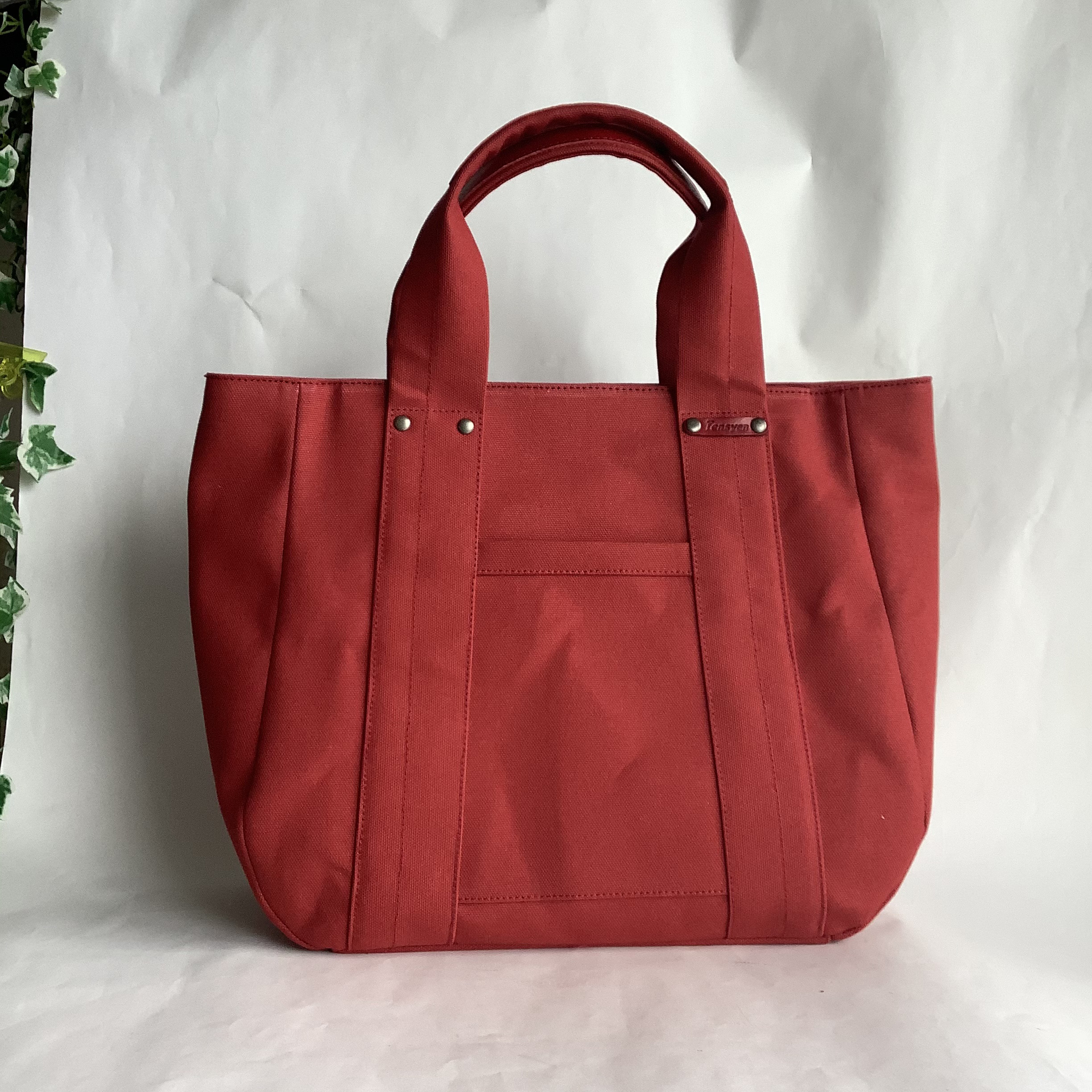 Lサイズ◇大きくしたコロンと丸い帆布のトート・レッド・マチ12 ・ロゴ赤