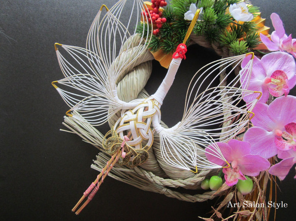 胡蝶蘭と松と翔鶴のしめ飾り　LLサイズ 3枚目の画像