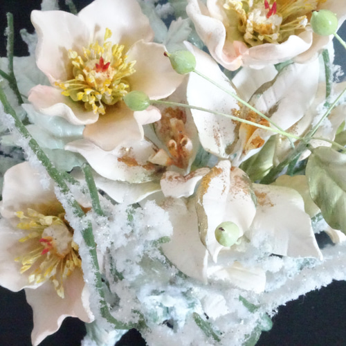 Creema限定【冬の花/粘土の花/クリスマス】雪の花 クリスマスローズ