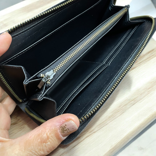 金彩の華》カービングレザーの彩色長財布｜和柄×花模様の一点物 長財布