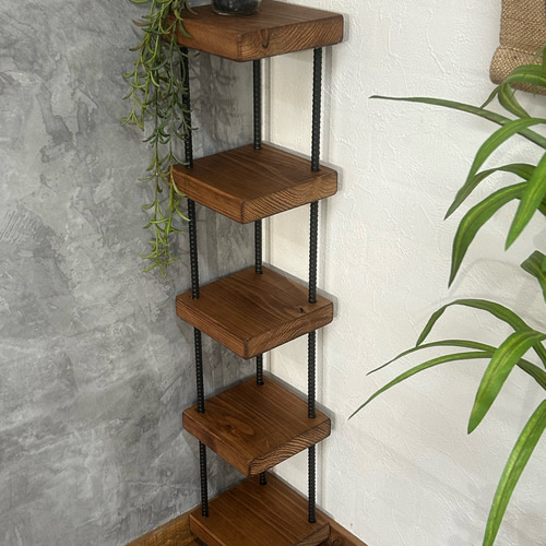 再販】お部屋の角にピッタリ❣️スリムコーナーラック/アイアン脚/収納