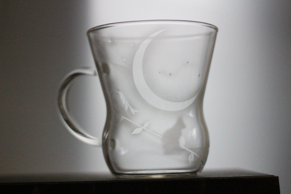 【ねこのぐらす】〜月ネコ～　耐熱ガラス　マグカップ　茶こしセット　（受注製作）１人飲み用　耐熱ティーカップ 2枚目の画像