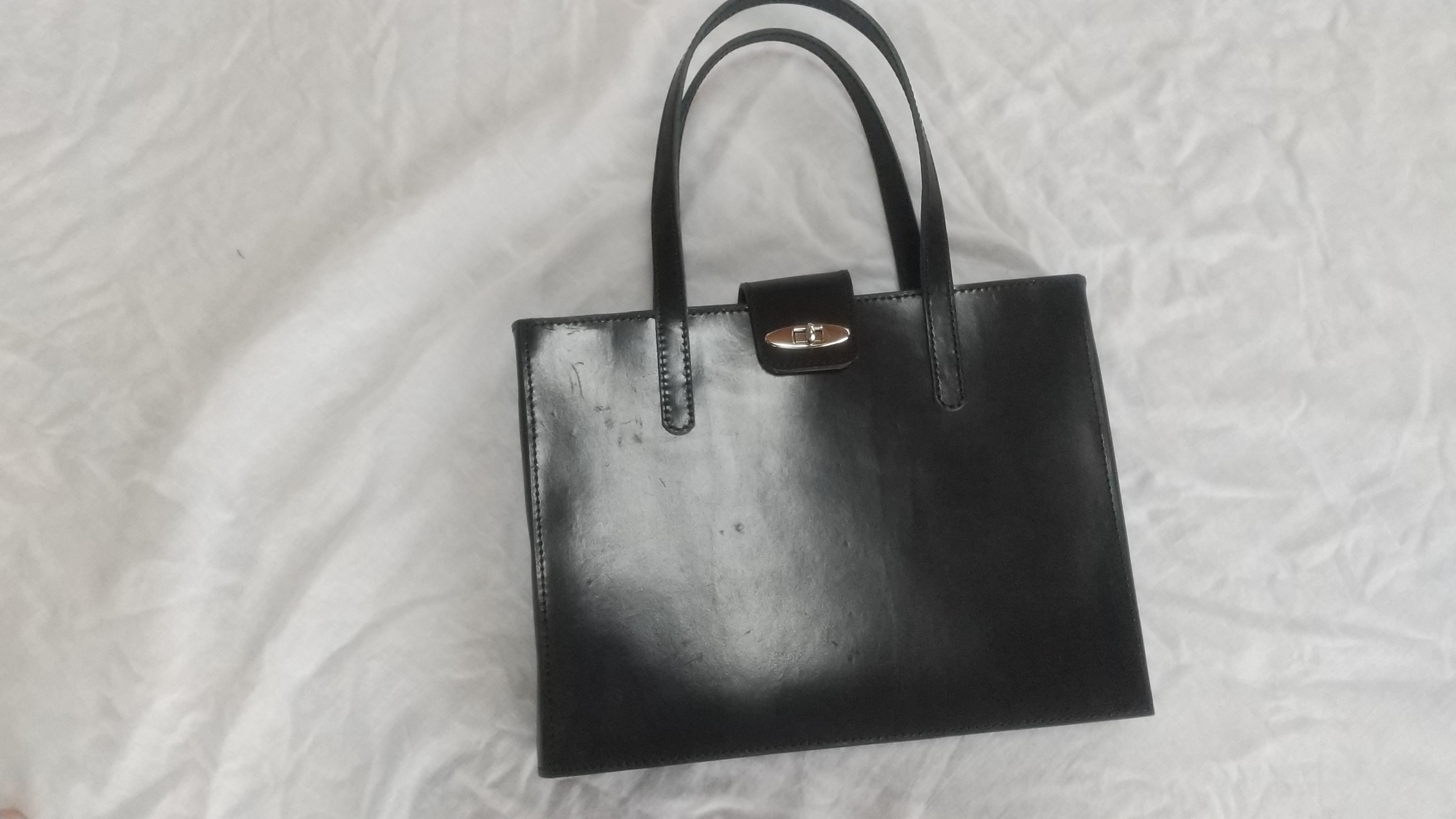 ［受注制作］ヌメ革Ａ４トートバッグ（黒色・その他選択可）