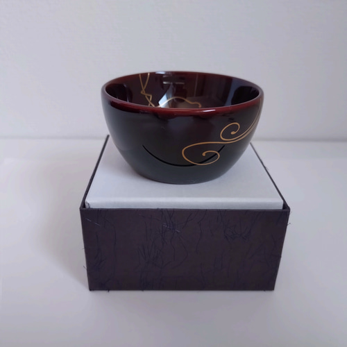 送料無料 輪島塗ぐい吞み 溜塗 花付き瓢箪蒔絵 おちょこ・ぐい呑み