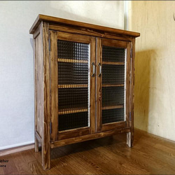 アンティークテイスト キャビネット 観音開き扉 収納棚 W700 D27.5