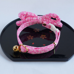 【猫用・３サイズから選べる】江戸猫首輪リボン付(ピンク地に桜) 2枚目の画像
