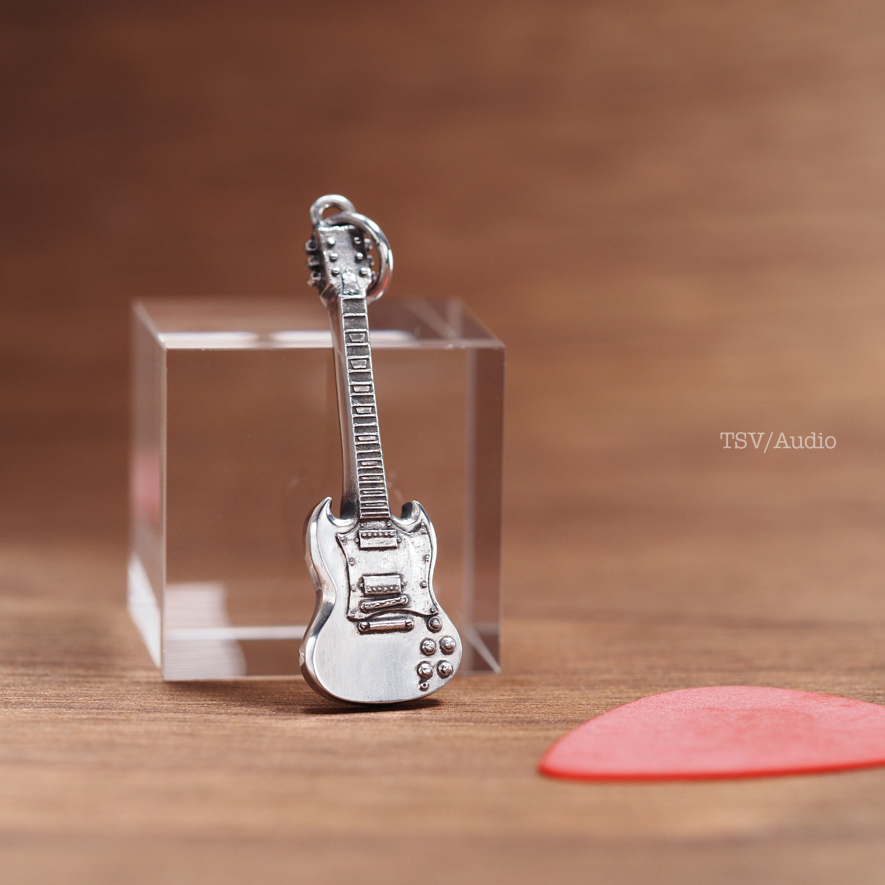 楽器アクセサリー ギターペンダント「SG」ラージピックガード