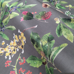 木の実 のハンカチ - コットン・すこし大きめ - スカーフにも 5枚目の画像