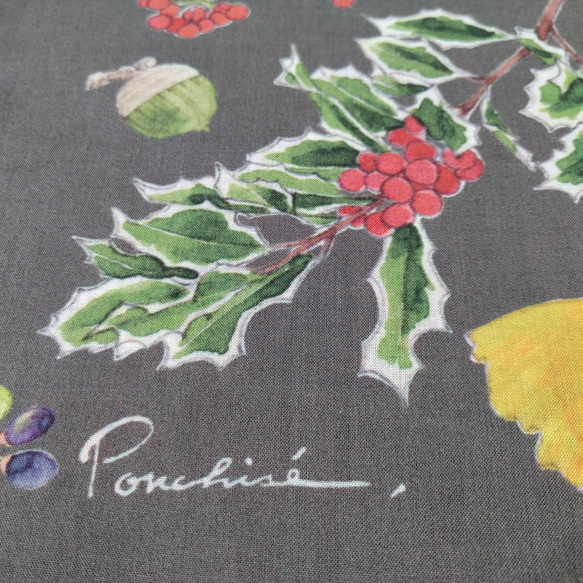 木の実 のハンカチ - コットン・すこし大きめ - スカーフにも 3枚目の画像