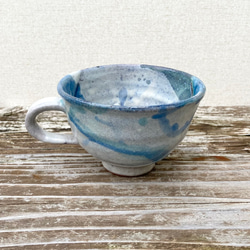 藁灰釉と青釉の流れ　スープカップ 3枚目の画像