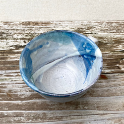 藁灰釉と青釉の流れ　スープカップ 8枚目の画像