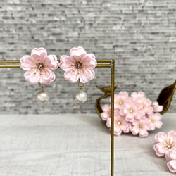 春爛漫❀桜の花びらゆらゆらピアス❀透明感 桜ピンク❀大人可愛い❀ つまみ細工 桜のコットンパールゆらゆらイヤリング＆ピアス 桜ピンク