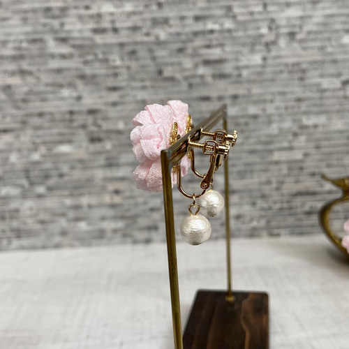 つまみ細工 桜のコットンパールゆらゆらイヤリング＆ピアス 桜ピンク