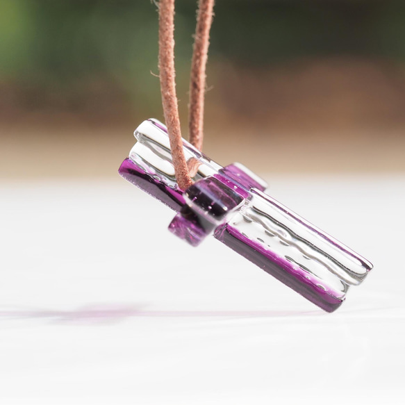 十字玻璃「十字[紫色]」項鍊[可以選擇繩子的顏色和長度][可以選擇粗鏈][訂做]&lt;&lt;免運費&gt;&gt; 第3張的照片