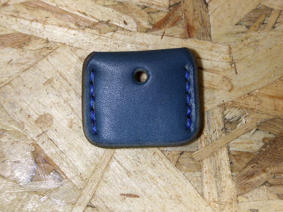 青いキーカバー　青ステッチ 11枚目の画像