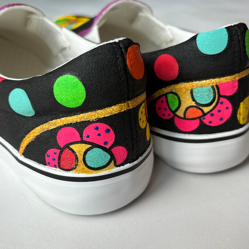 スニーカー「フラガール」花柄の個性的なスリッポン！カラフル