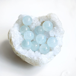 ラウンドカットアクアマリンのシンプル一粒ピアス　～Liselotte 7枚目の画像