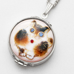 ♪❤️ 三毛猫　ねこ　しっぽ　パール　マスクチェーン　メガネチェーン 黒蝶貝のかわいい猫ちゃん マスクチェーン&メガネチェーン マスク