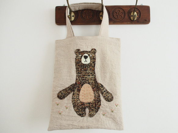 クマ顔トートバッグ ベージュ お腹ぽっこりくまさんが微笑ましいトートバッグ（ベージュ