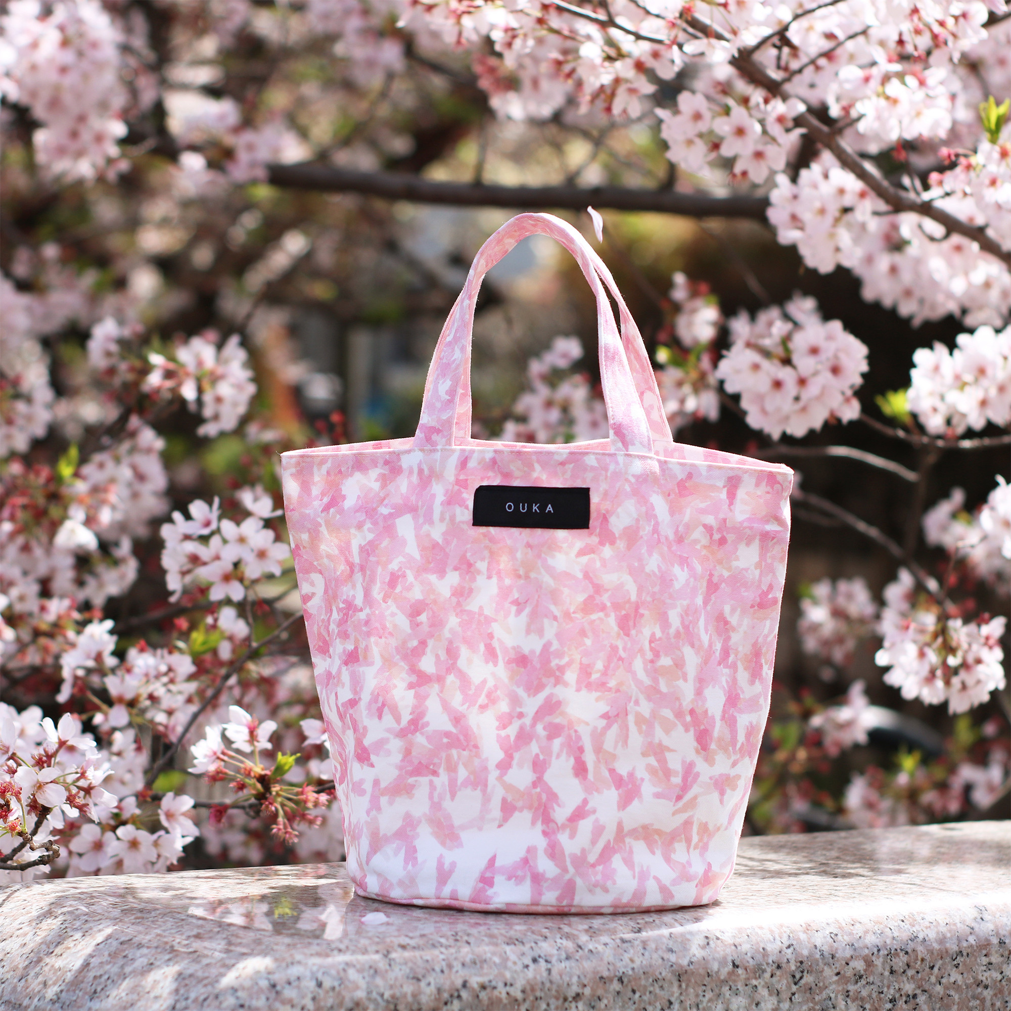 ピンク系 PRADA 花柄トートバッグ 大容量