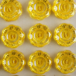 (2個) 20mm お花の形の ヴィンテージボタン 黄色 透明 2枚目の画像