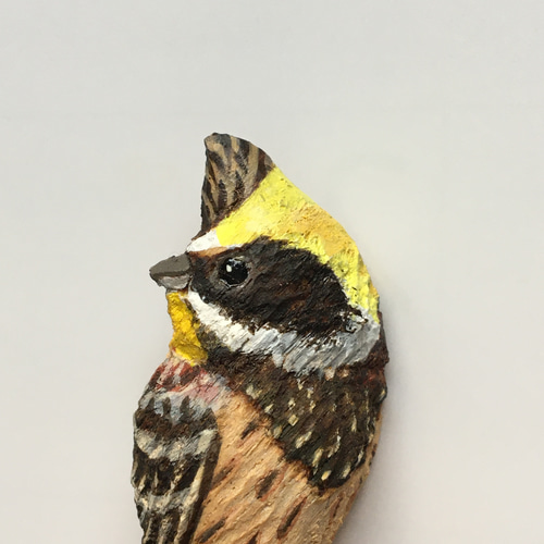 野鳥のブローチ（ミヤマホオジロ)・バードカービング ブローチ