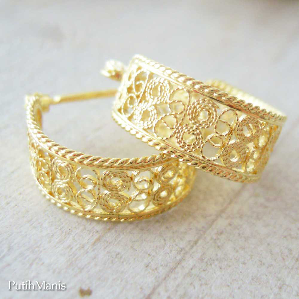 レースのフープピアス・ゴールド（ニッケルフリー） (p-11-g)