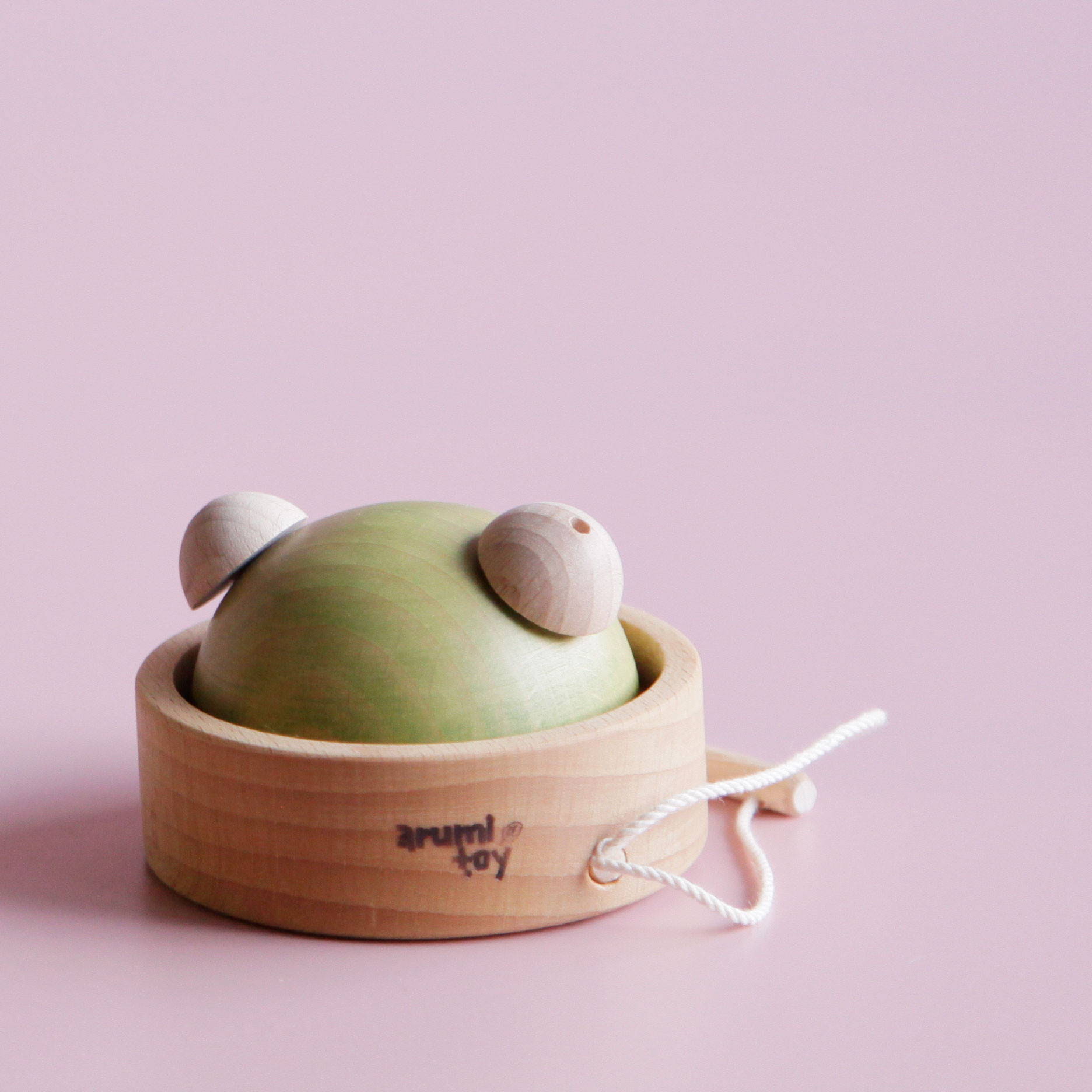 1才さんが喜ぶ木のおもちゃ　グッドトイ受賞：動かすおもちゃ　『知りたがりやのzappie（もぐら）』