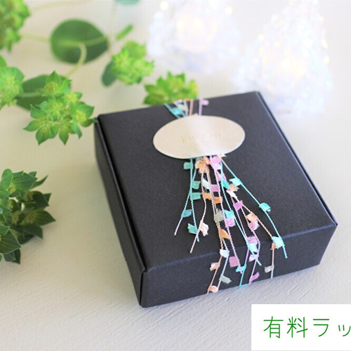 ミモザ＊手刺繍のブローチ ＊藍色Ⅱ ブローチ chai&stroll 通販