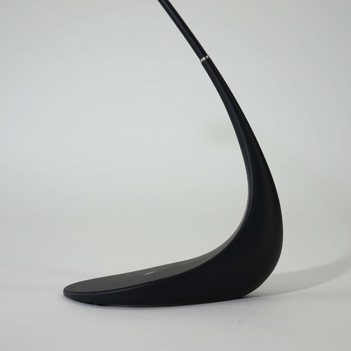 LEDテーブルライト Luce Lucciola (ルーチェ・ルッチョラ) BLACK