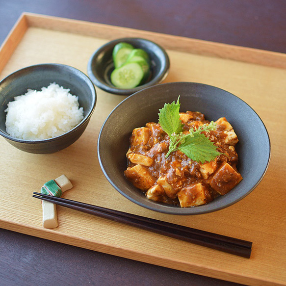 天目鉢（中）／黒・焼き〆陶器（レンジ、オーブン、食洗機ＯＫ） 8枚目の画像