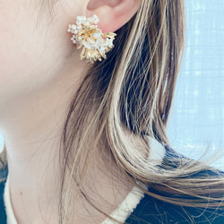 Lace flower earrings 3枚目の画像