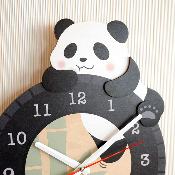 赤ちゃんパンダのフニフニ時計 5枚目の画像