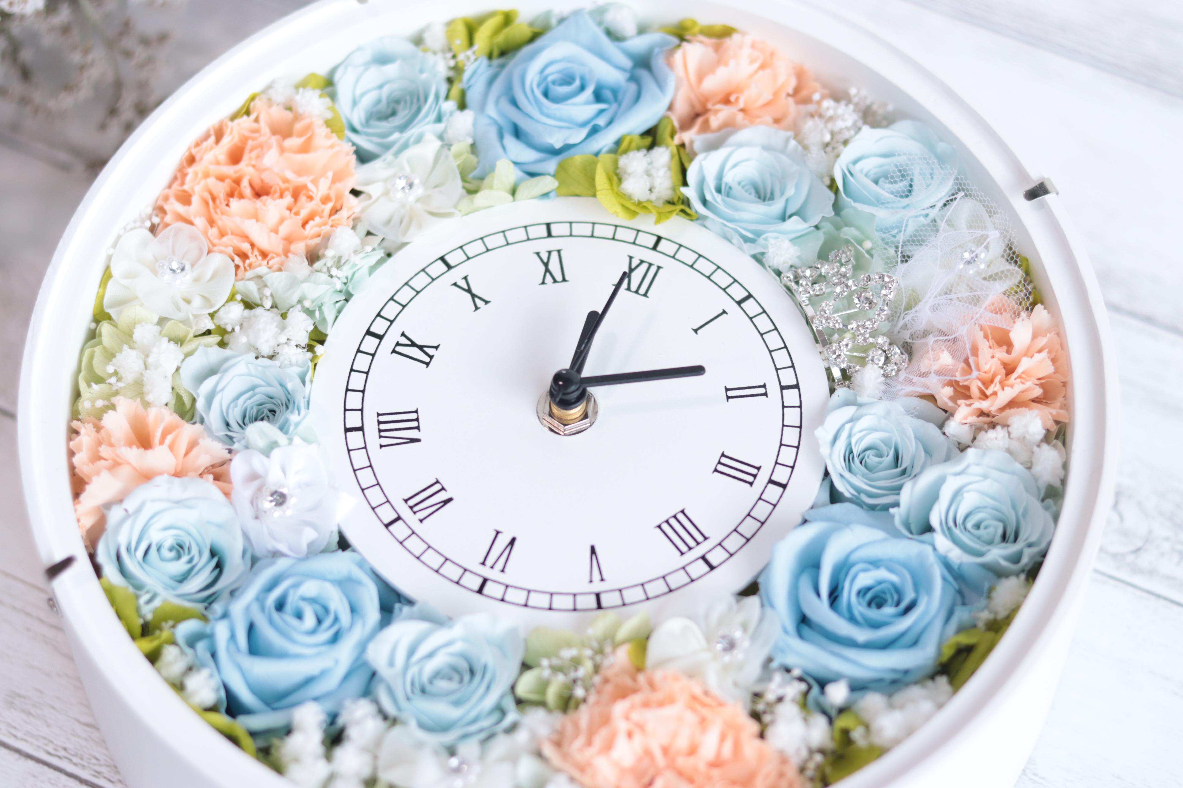 ティアラ&ヴェールの花時計＊無料ラッピング付＊プリザープドフラワー＊結婚・出産・誕生日・母の日＊数量限定ピンク台変更ＯＫ