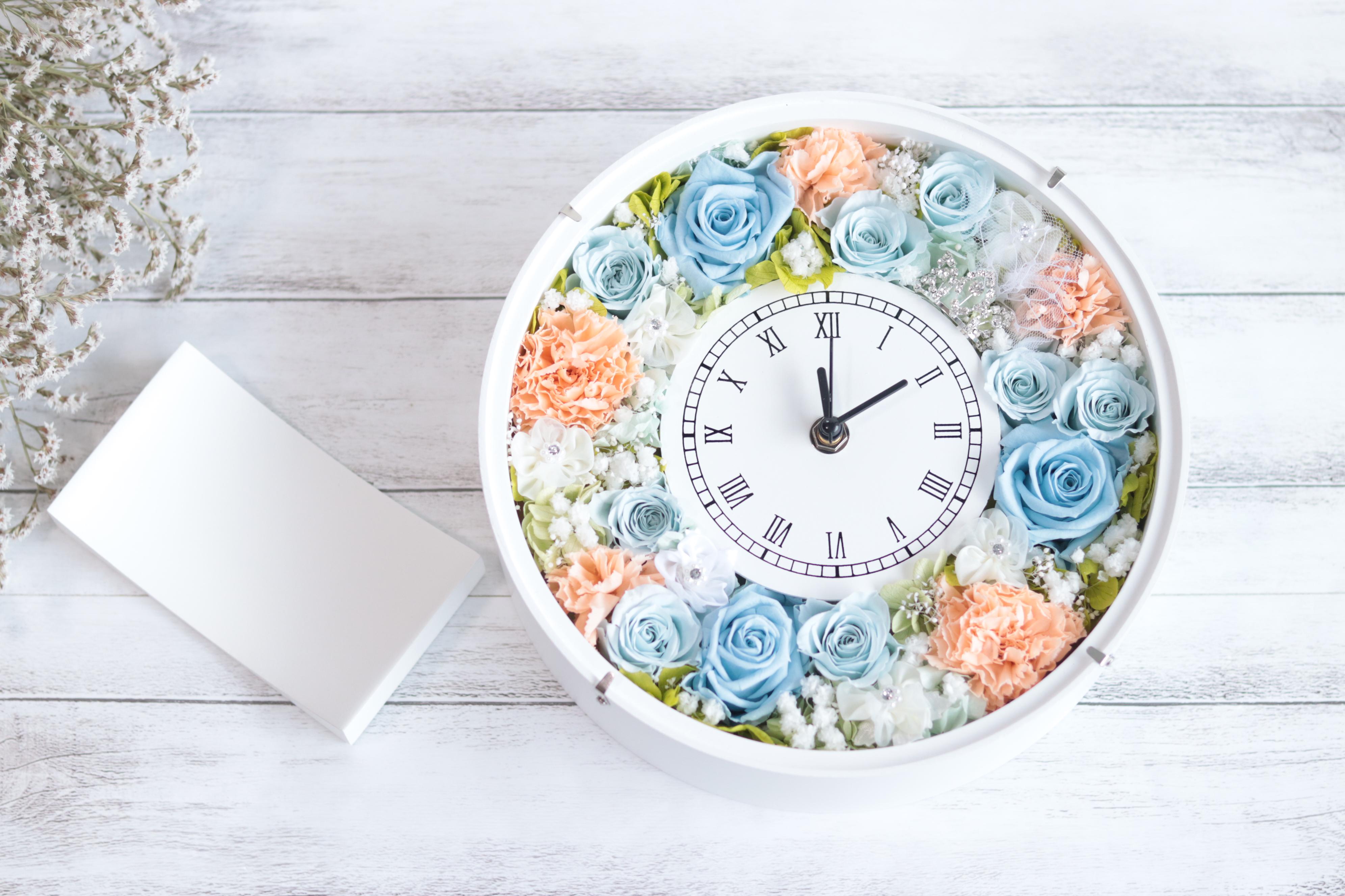 ティアラ&ヴェールの花時計＊無料ラッピング付＊プリザープドフラワー＊結婚・出産・誕生日・母の日＊数量限定ピンク台変更ＯＫ