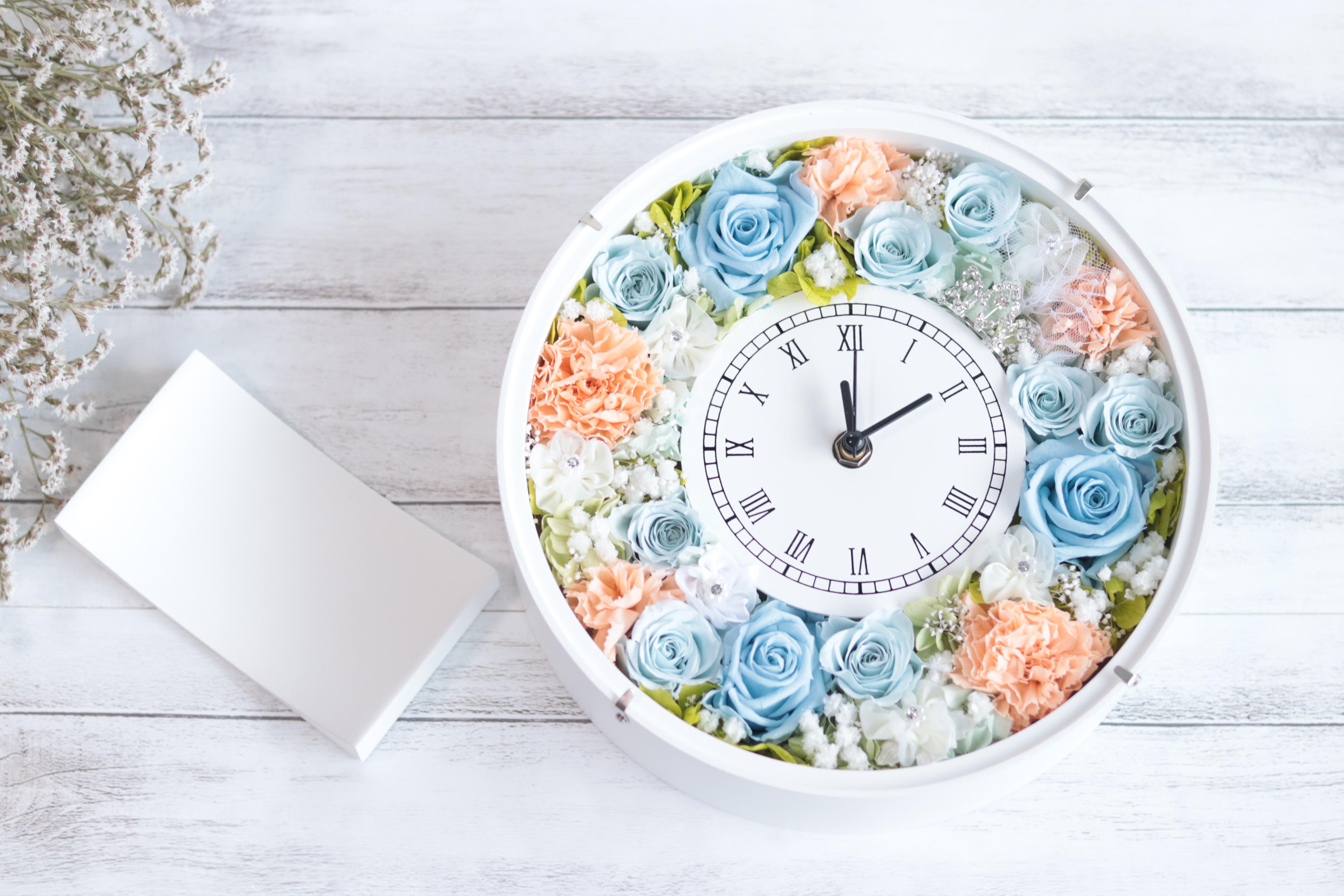 ティアラ&ヴェールの花時計＊無料ラッピング付＊プリザープドフラワー＊結婚・出産・誕生日・母の日＊数量限定ピンク台変更ＯＫ