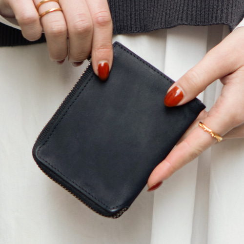 在庫限りのビッグセール】二つ折り財布 TIDY one 本革 財布 ミニ財布