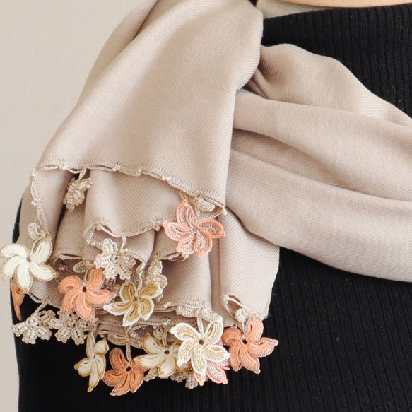 [Resale] OYA pashmina shawl [WINDMILL] Beige 第3張的照片