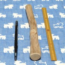 712.犬のおもちゃ犬用、かじり木、あまがみ対策、梨の木、小型犬向き 3枚目の画像