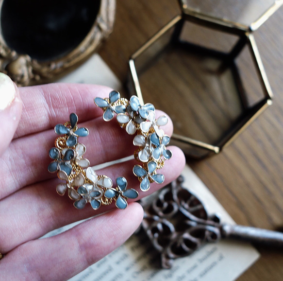 塵土色耳夾耳環 藍灰色 第8張的照片