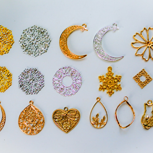 kumaさん様3点お纏めページ...✩.*˚SWAROVSKIサンキャッチャー お部屋サンキャッチャー：おさんぽネコさん◇連結部分は