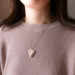 可調長度的棉質珍珠和櫻花項鍊，也可作為禮物 第6張的照片