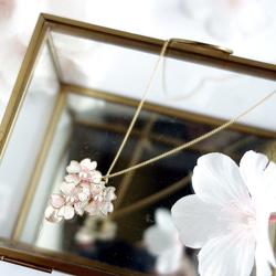 可調長度的棉質珍珠和櫻花項鍊，也可作為禮物 第2張的照片