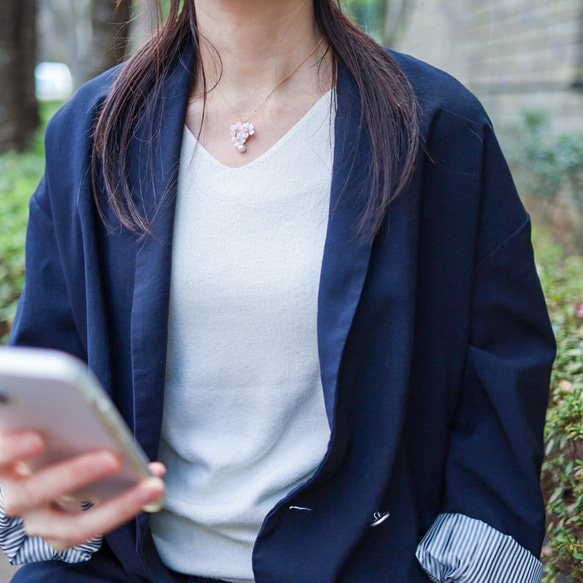 可調長度的棉質珍珠和櫻花項鍊，也可作為禮物 第5張的照片