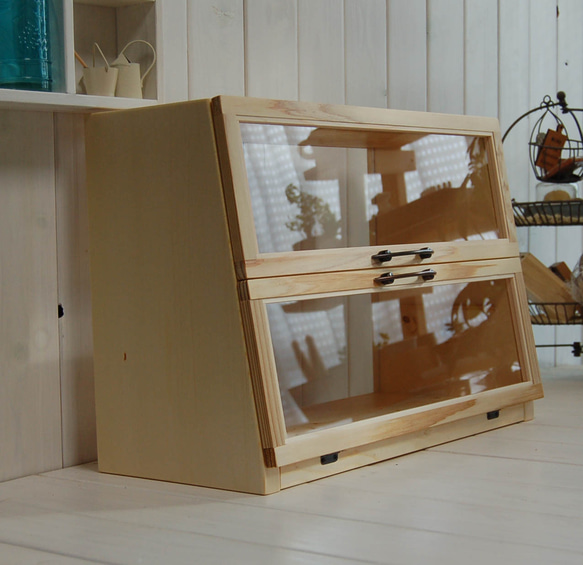 上下開き扉のショーケース（受注製作） 8枚目の画像