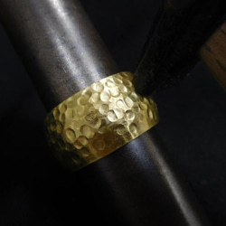 鍛造 結婚指輪 ゴールド 18金 k18 槌目 幅広い 平甲丸 リング 男性12mm 女性10mm 12枚目の画像